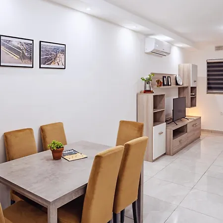 Modern Two Bedroom In Xemx By Malta Sunnylets 아파트