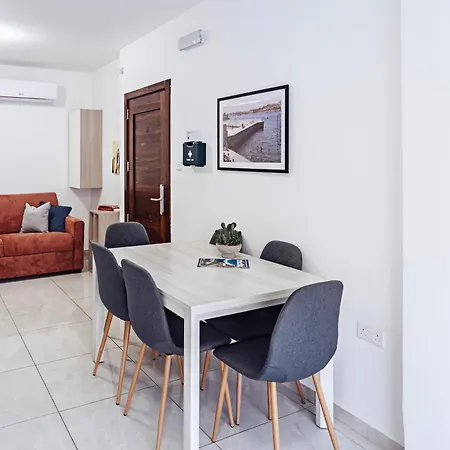 Lejlighed Modern 2 Bedroom With Balcony - Xemx Gzira