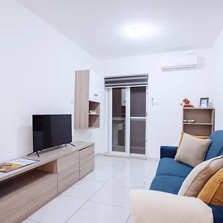 Lejlighed Modern 2 Bedroom With Balcony - Xemx *