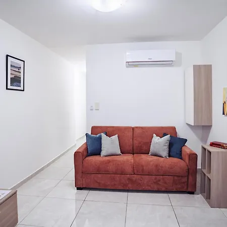 Lejlighed Modern 2 Bedroom With Balcony - Xemx Gzira