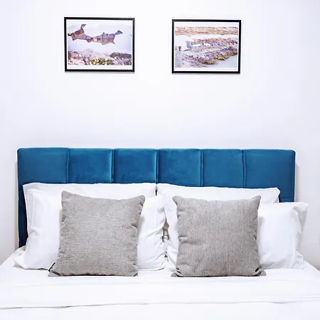 Modern 2 Bedroom With Balcony - Xemx *