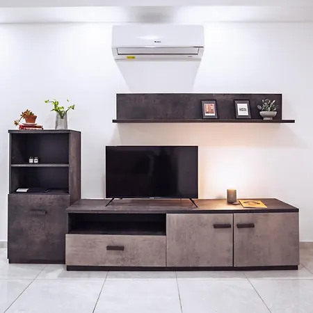 Lejlighed Modern 2 Bedroom With Balcony - Xemx Gzira