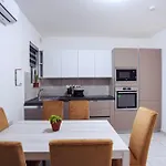 Modern Two Bedroom In Xemx By Malta Sunnylets Apartment *