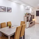 Modern Two Bedroom In Xemx By Malta Sunnylets Apartment