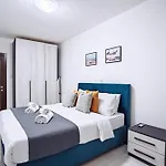 Modern Two Bedroom In Xemx By Malta Sunnylets Gzira