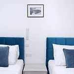 Modern Two Bedroom In Xemx By Malta Sunnylets Gzira