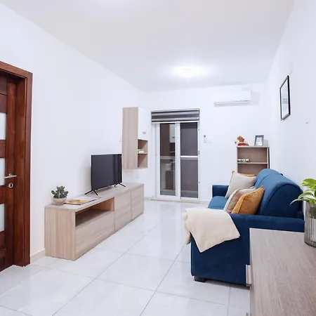 Modern Two Bedroom In Xemx By Malta Sunnylets Apartment
