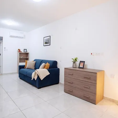 Apartman Modern 2 Bedroom With Balcony - Xemx