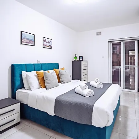 Modern 2 Bedroom With Balcony - Xemx