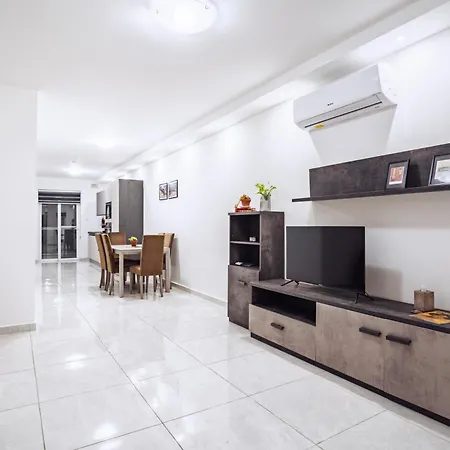 Modern Two Bedroom In Xemx By Malta Sunnylets Apartamento *